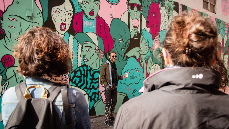 photo, image, graffiti, solo travel in montreal